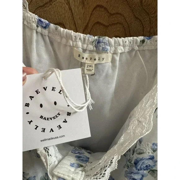Baevely White Lace Strap Blue Floral Crop Top Cottage Core 2X Slim Fit Button - Picture 3 of 7
